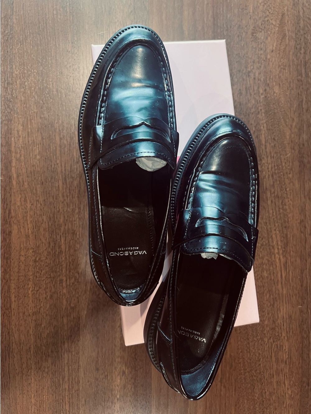 Vagabond Black Leather Penny Loafers